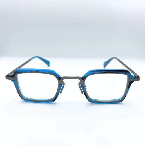 TOK-YO – Blue Chic