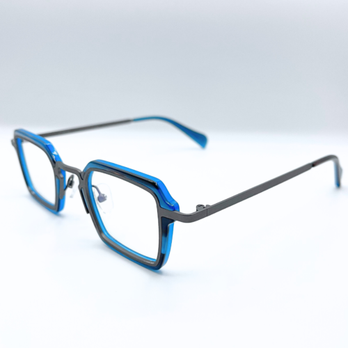 TOK-YO – Blue Chic